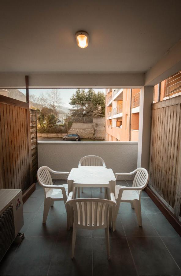 Le Petit Pyreneen - Centre; Terrasse; Parking Lourdes Exterior photo